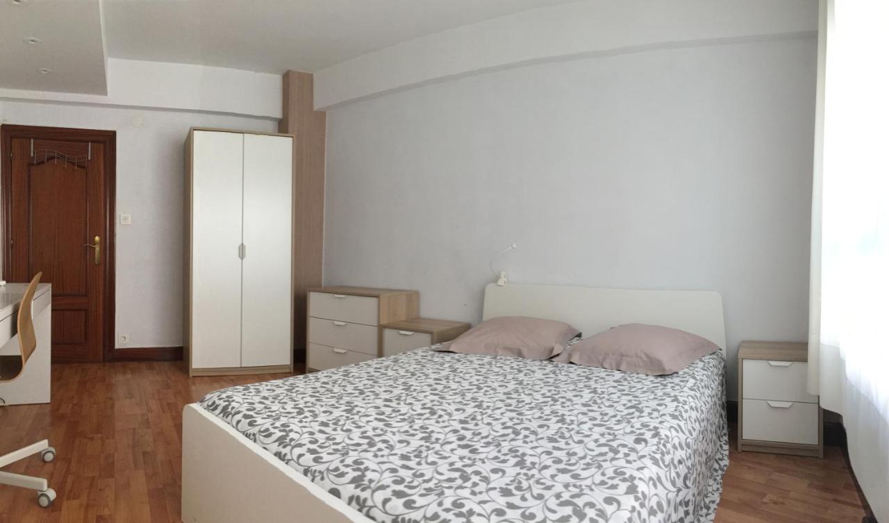 Habitacion Indepediente Con Bano Y Cocina Compartidos * Bilbao